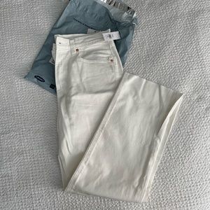 NWT GAP Mid Rise '90s Loose Split-Hem Jeans with Washwell